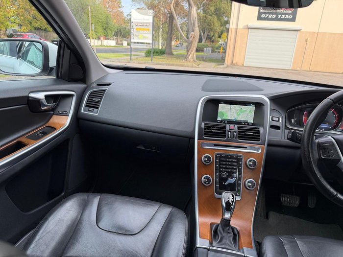 2016 Volvo XC60 T5 Luxury MY16 Crystal White