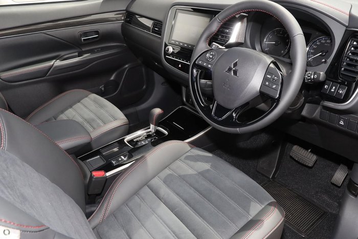 2019 Mitsubishi Outlander Black Edition