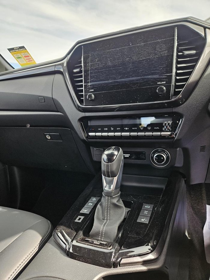 2026 Isuzu D-MAX BLADE