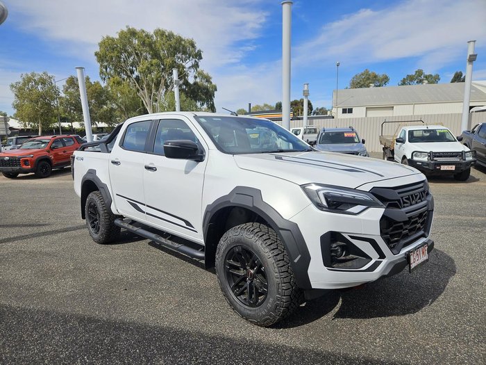 2026 Isuzu D-MAX BLADE