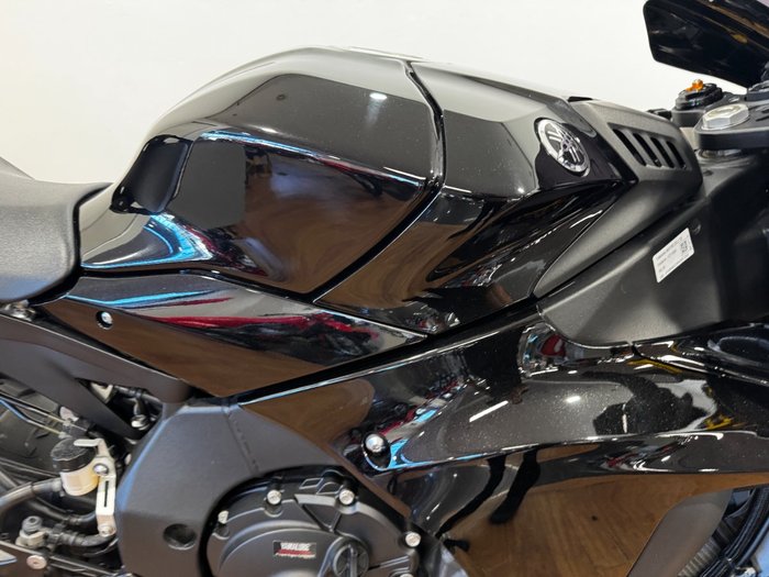2023 Yamaha YZF-R1 Black
