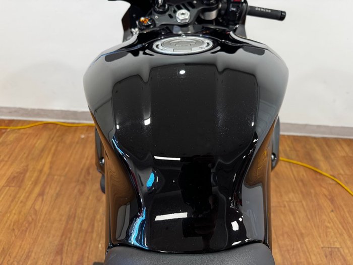2023 Yamaha YZF-R1 Black