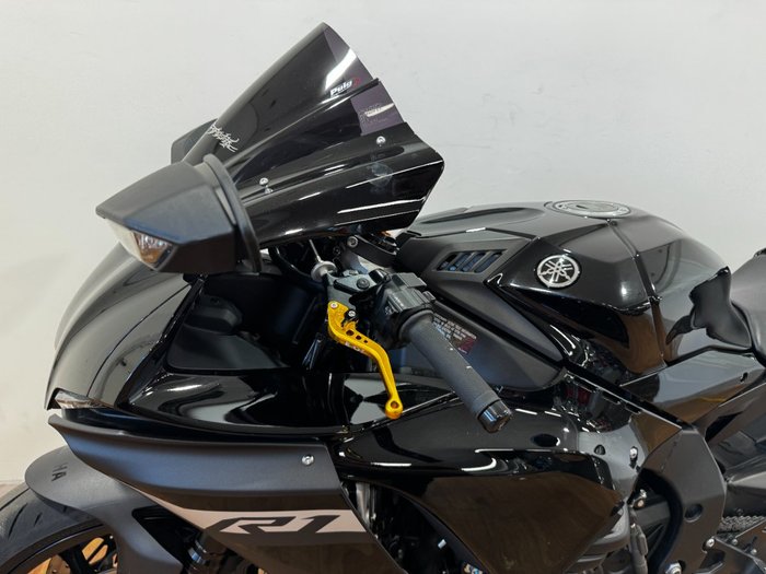 2023 Yamaha YZF-R1 Black