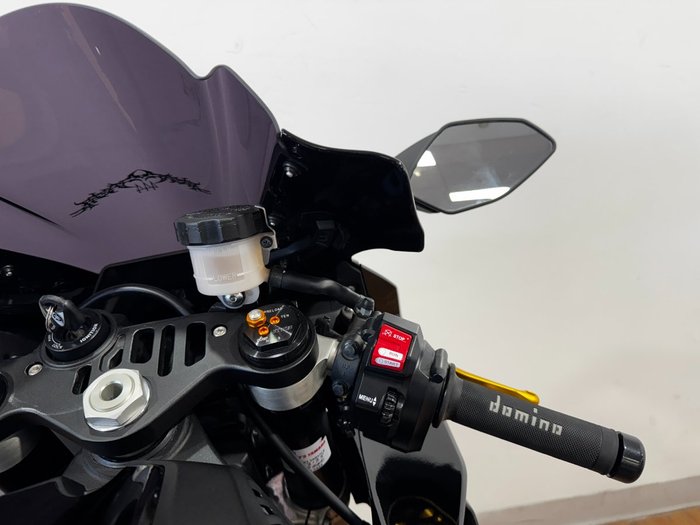 2023 Yamaha YZF-R1 Black