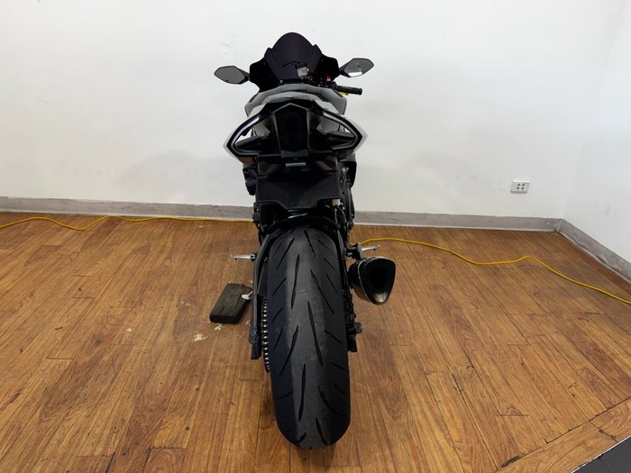 2023 Yamaha YZF-R1 Black