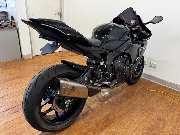 2023 Yamaha YZF-R1 Black