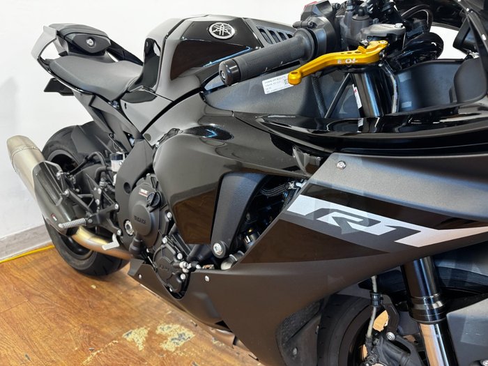 2023 Yamaha YZF-R1 Black