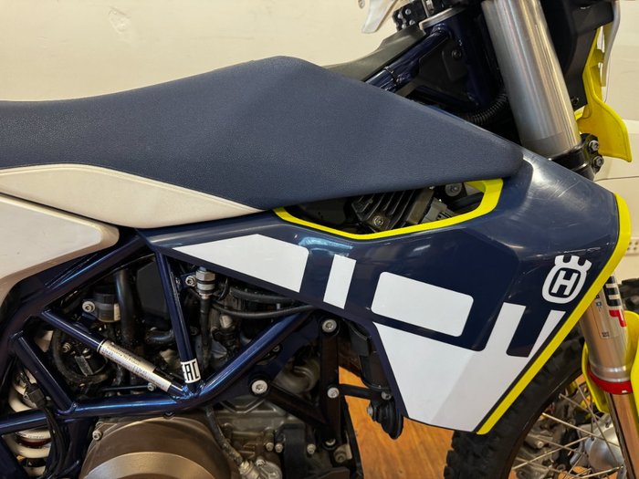 2023 Husqvarna 701 ENDURO WHITE
