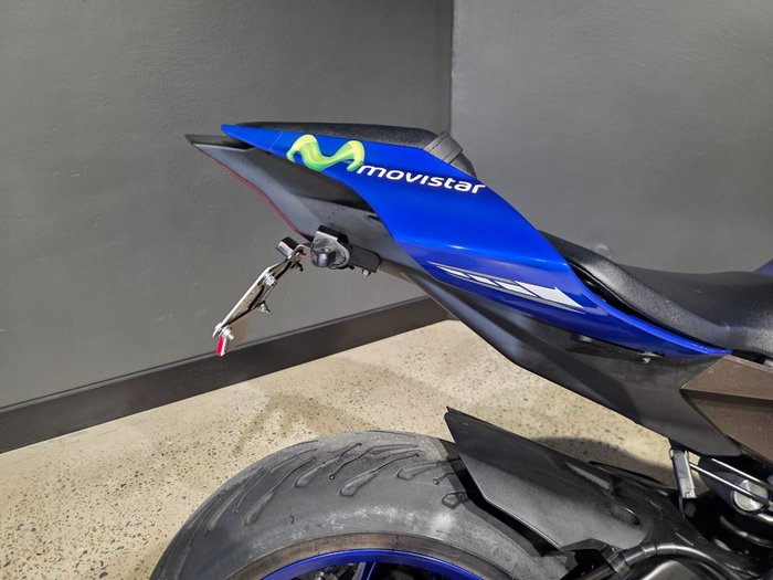 2016 Yamaha YZF-R1 BLUE