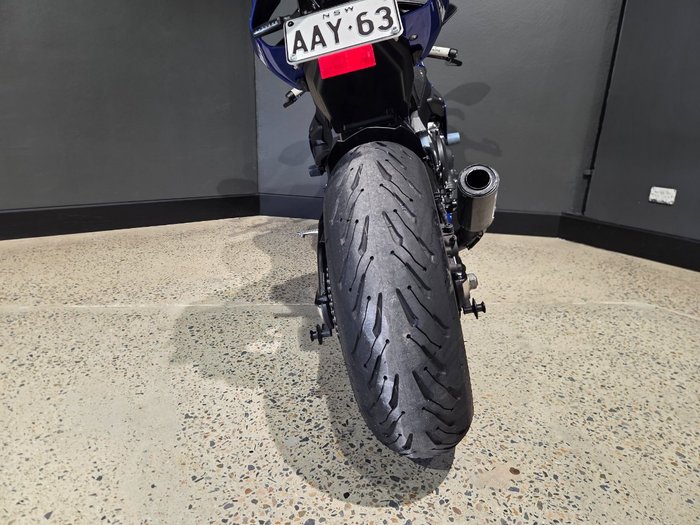 2016 Yamaha YZF-R1 BLUE