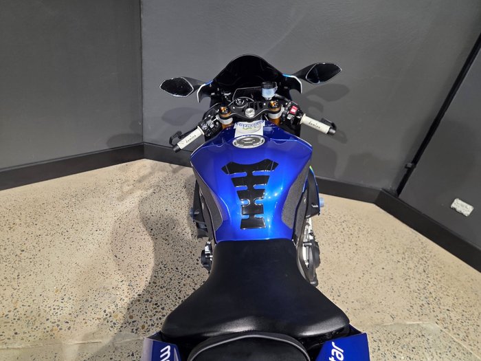 2016 Yamaha YZF-R1 BLUE