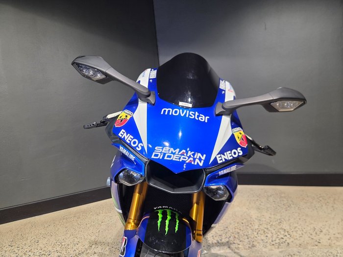2016 Yamaha YZF-R1 BLUE