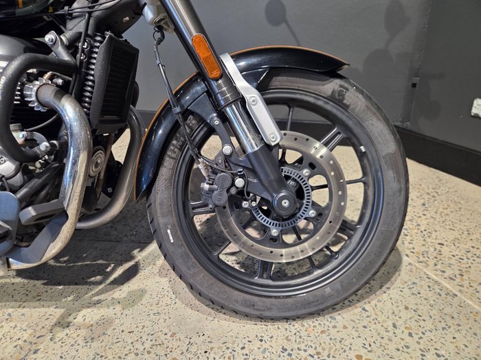 2024 Royal Enfield SUPER METEOR 650 GREEN/BLAC