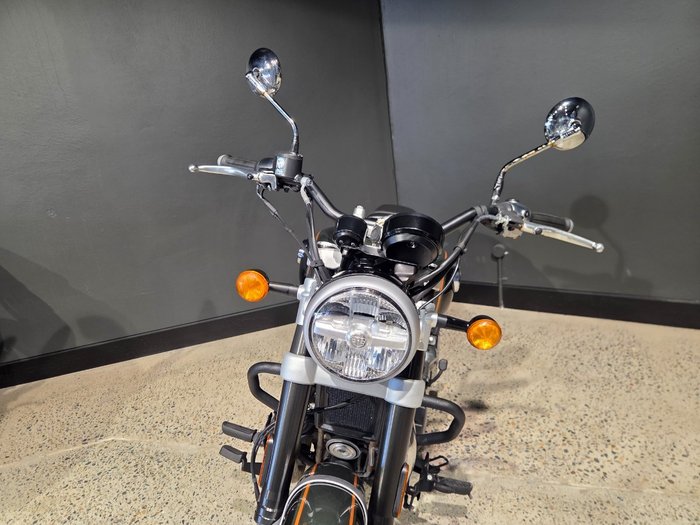 2024 Royal Enfield SUPER METEOR 650 GREEN/BLAC