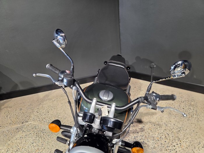 2024 Royal Enfield SUPER METEOR 650 GREEN/BLAC
