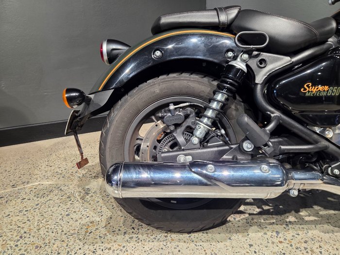 2024 Royal Enfield SUPER METEOR 650 GREEN/BLAC