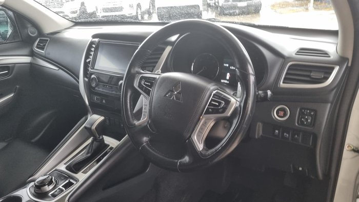 2019 Mitsubishi Pajero Sport Black Edition