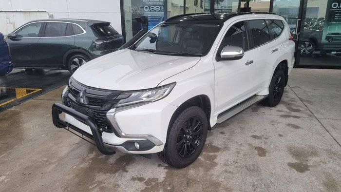 2019 Mitsubishi Pajero Sport Black Edition