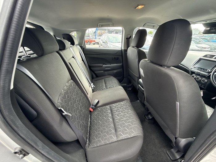2023 Mitsubishi ASX ES