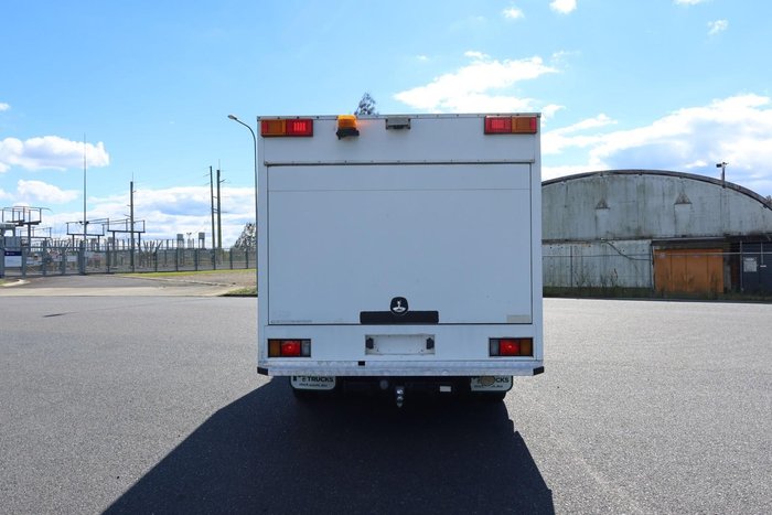 2013 Isuzu N Series NPR 250/300 Premium