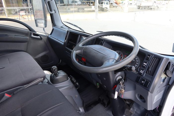 2013 Isuzu N Series NPR 250/300 Premium