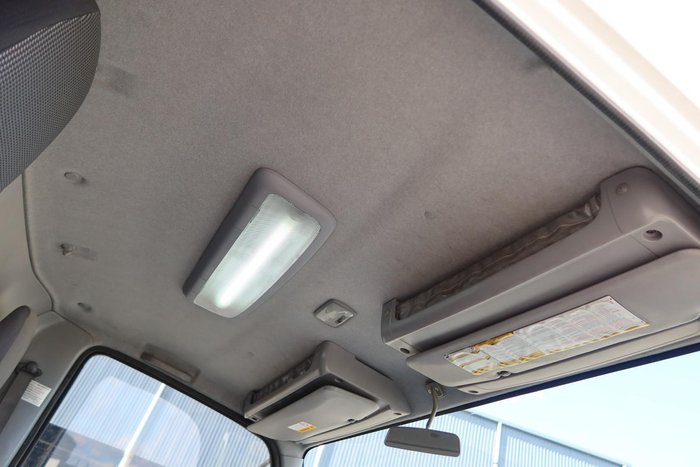 2013 Isuzu N Series NPR 250/300 Premium