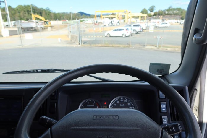 2013 Isuzu N Series NPR 250/300 Premium