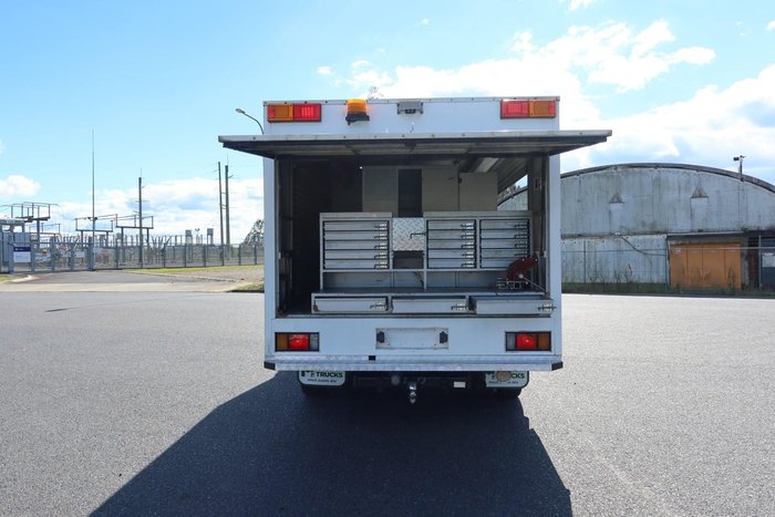 2013 Isuzu N Series NPR 250/300 Premium