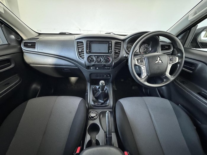 2021 Mitsubishi Triton GLX