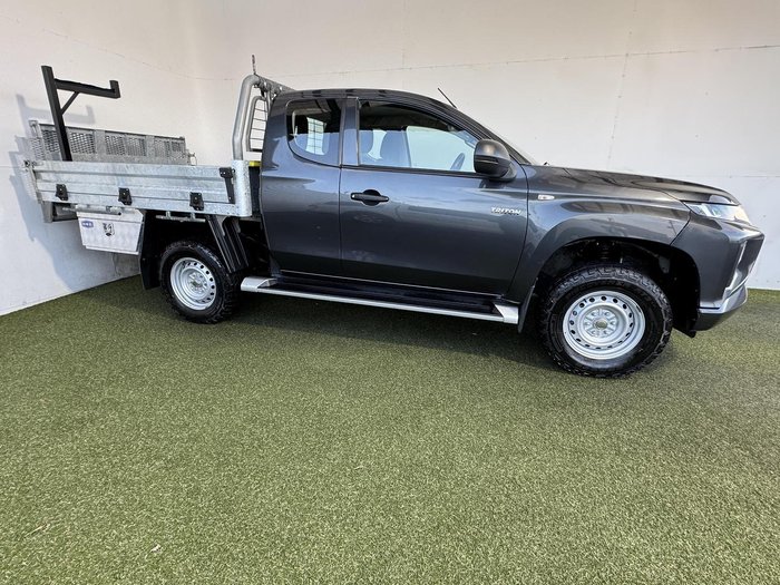 2021 Mitsubishi Triton GLX