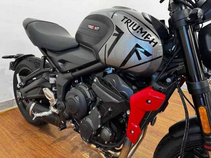 2022 Triumph TRIDENT 660 SILVER