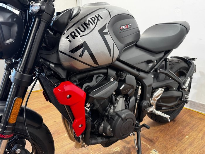 2022 Triumph TRIDENT 660 SILVER