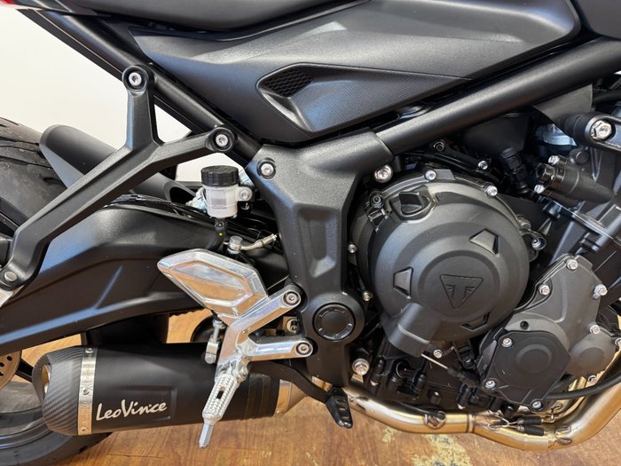 2022 Triumph TRIDENT 660 SILVER