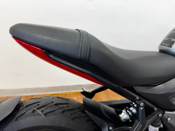 2022 Triumph TRIDENT 660 SILVER