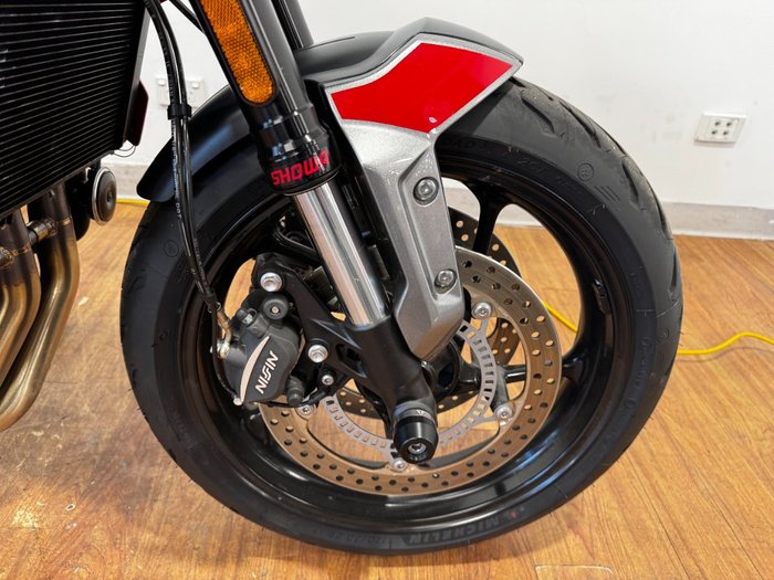 2022 Triumph TRIDENT 660 SILVER