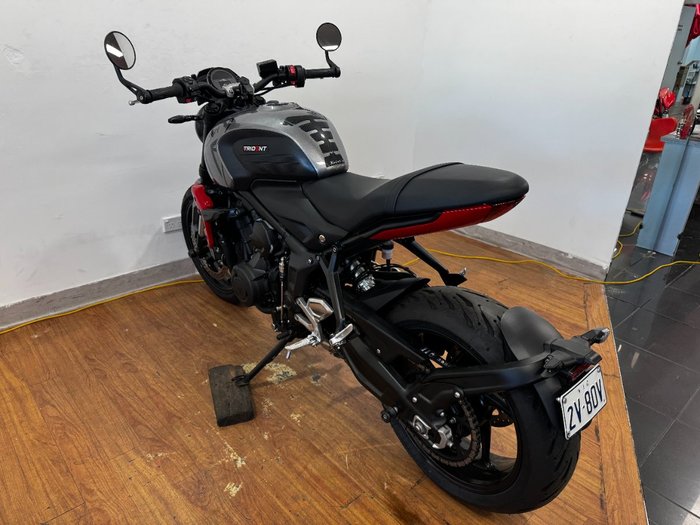 2022 Triumph TRIDENT 660 SILVER