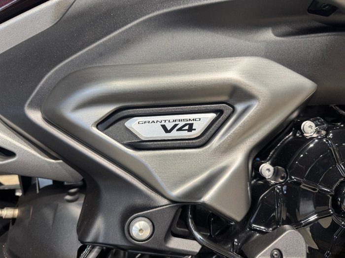 2025 Ducati DIAVEL V4 BLACK