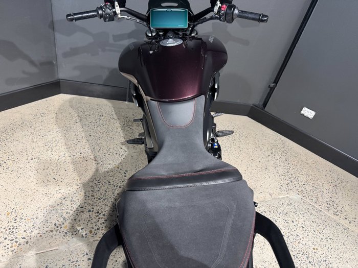 2025 Ducati DIAVEL V4 BLACK