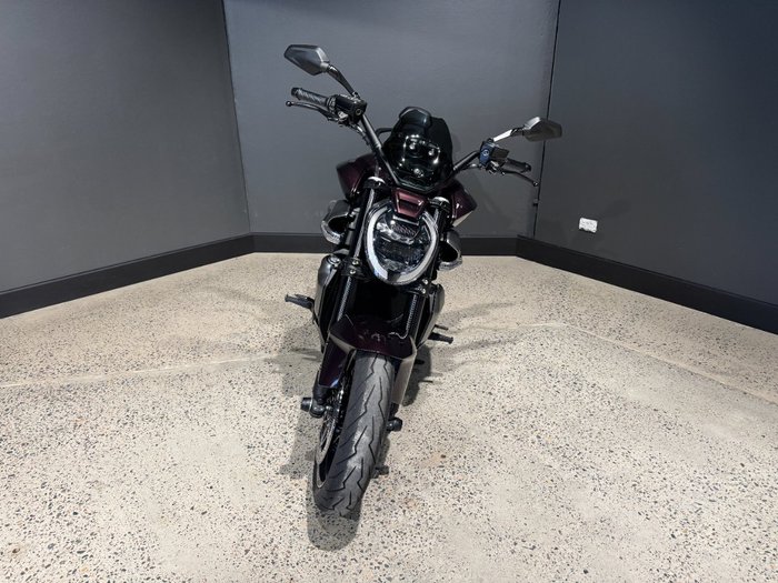 2025 Ducati DIAVEL V4 BLACK