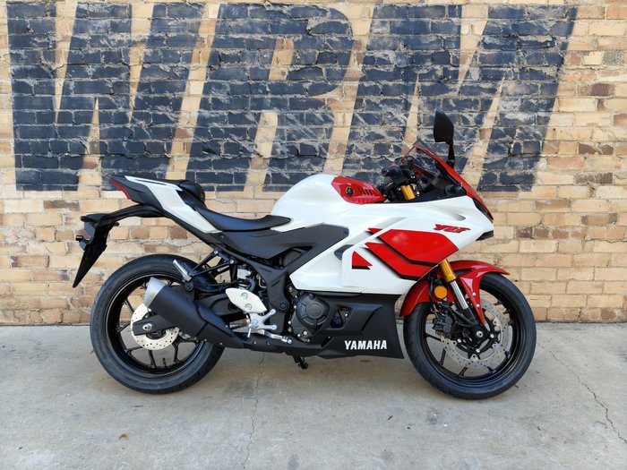 2026 YAMAHA YZF-R3 70TH ANNIVERSARY ROAD WHITE