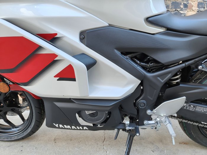 2026 YAMAHA YZF-R3 70TH ANNIVERSARY ROAD WHITE