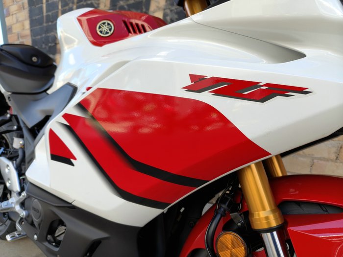 2026 YAMAHA YZF-R3 70TH ANNIVERSARY ROAD WHITE