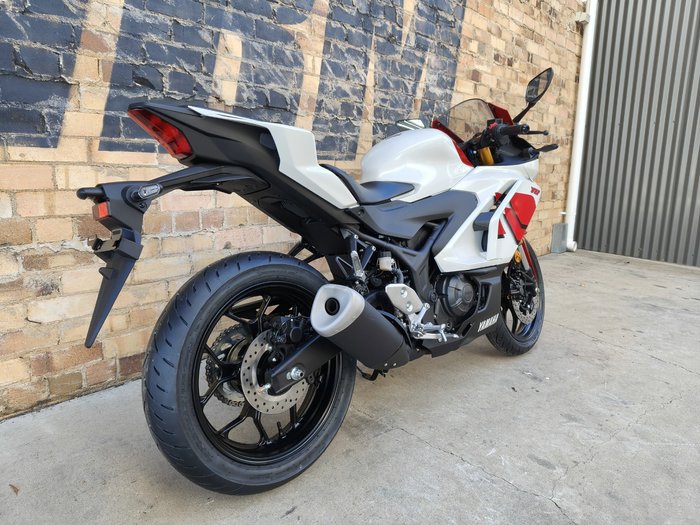 2026 YAMAHA YZF-R3 70TH ANNIVERSARY ROAD WHITE