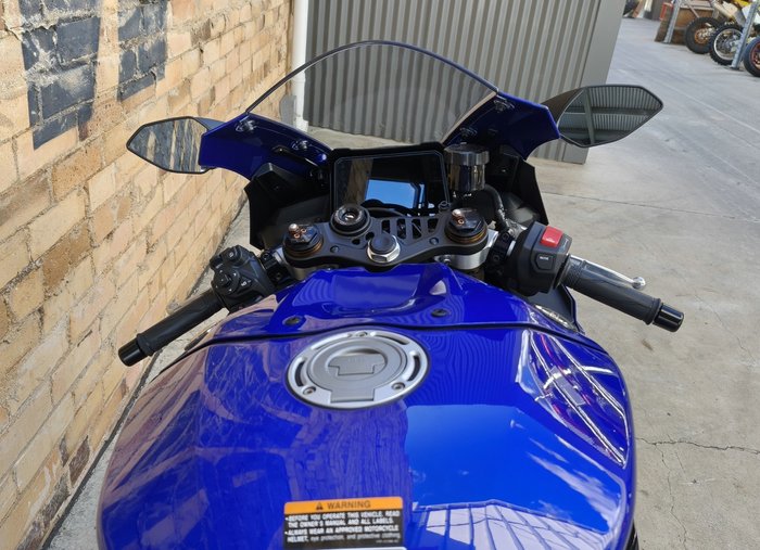 2026 YAMAHA YZF-R9 ROAD BLUE