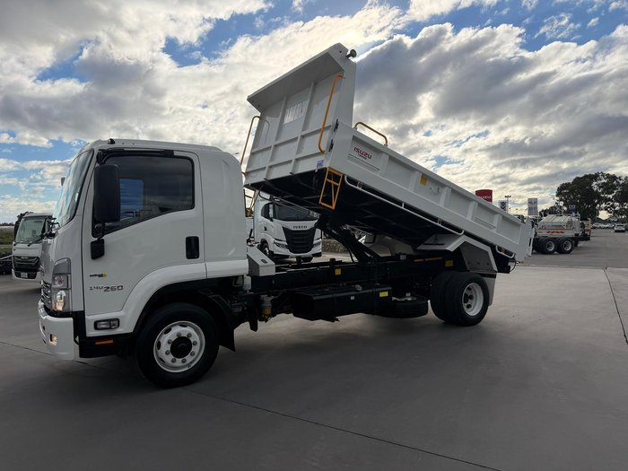 2023 Isuzu F Series FSR140/120-260 Tipper