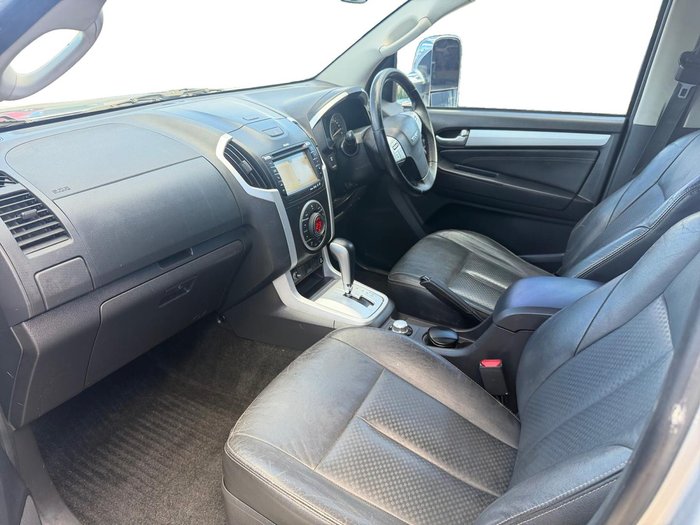 2017 Isuzu MU-X LS-T