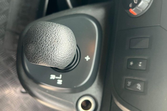 2019 Renault Master X62 White