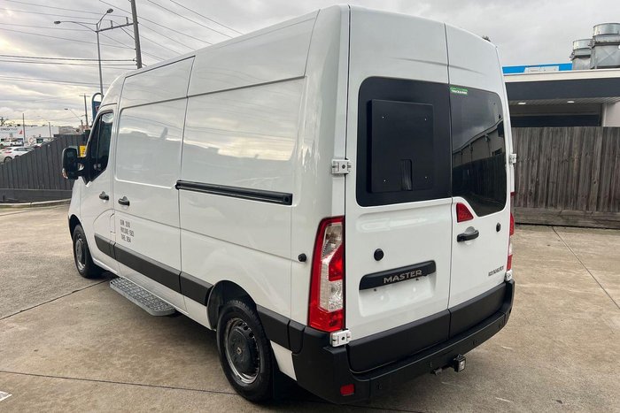 2019 Renault Master X62 White