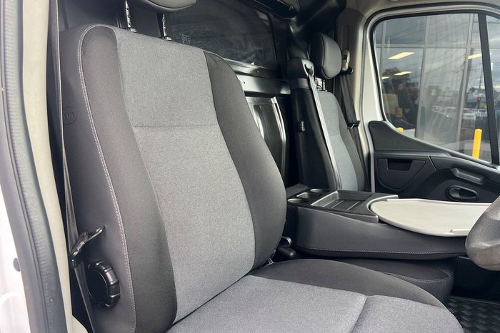 2019 Renault Master X62 White