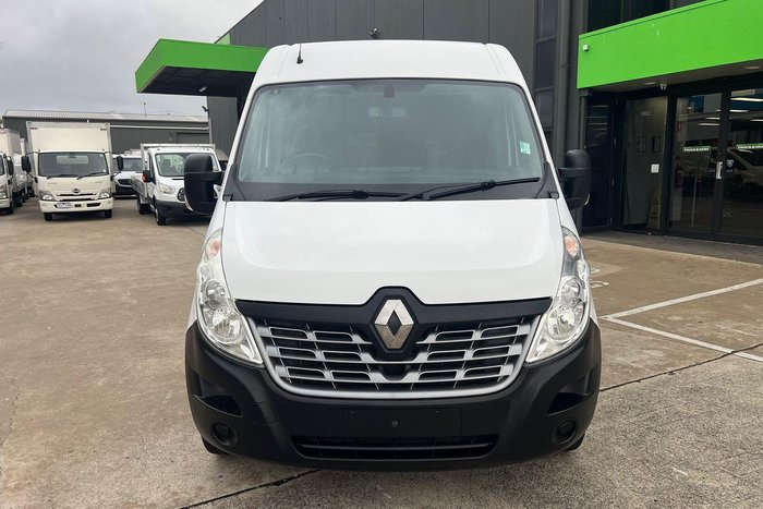 2019 Renault Master X62 White